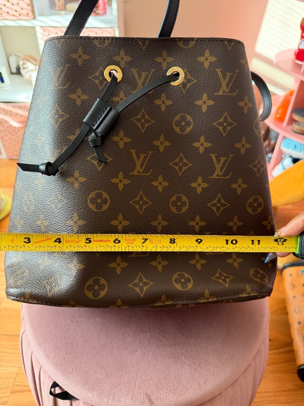 Authentic Louis Vuitton Neonoe